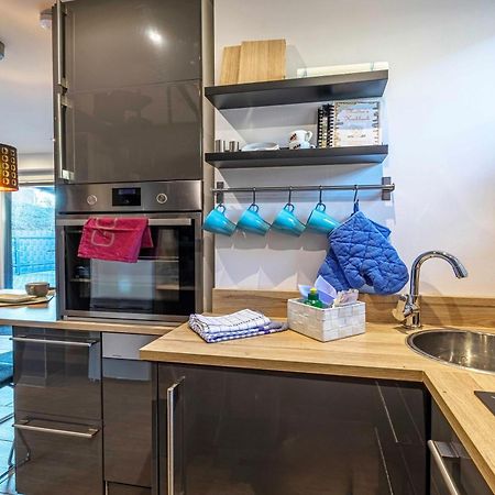 Ferienhaus Charlotta Mit Terrasse Варен Екстериор снимка